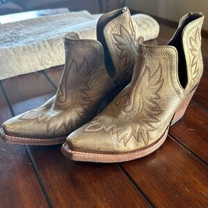 Women’s Ariat Dixon Boots